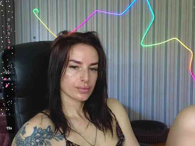xxadrihanna webcam