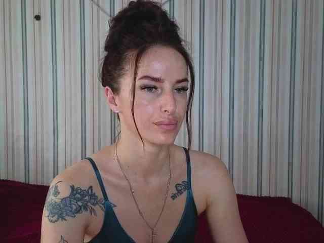 xxadrihanna webcam