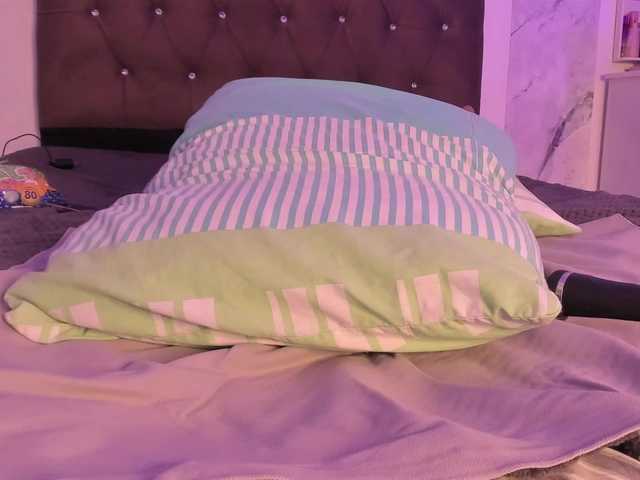 Alysson-18 live cam on BongaCams