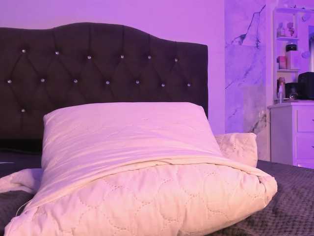 Alysson-18 live cam on BongaCams