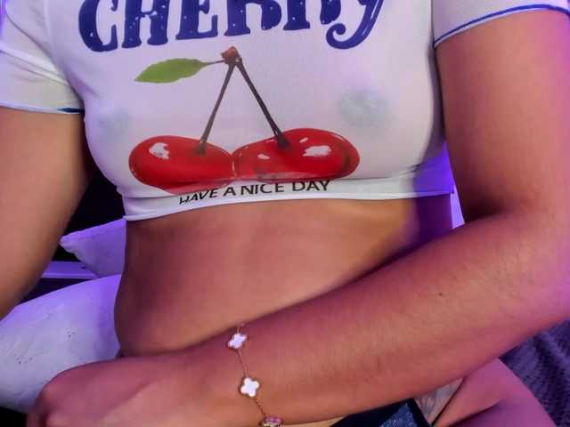 Alysson-18 live cam on BongaCams