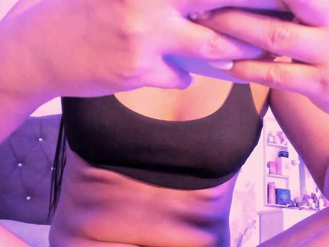 Alysson-18 live cam on BongaCams