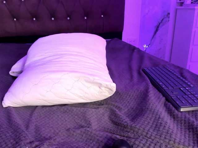 Alysson-18 live cam on BongaCams