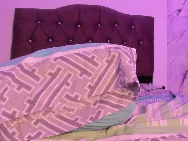 Alysson-18 live cam on BongaCams