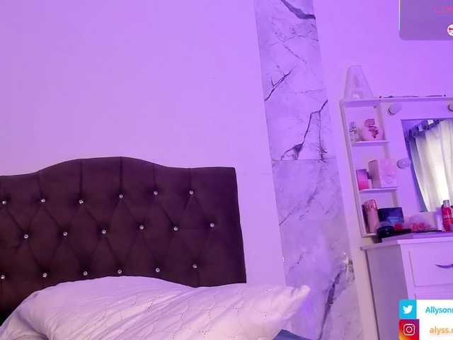 Alysson-18 live cam on BongaCams