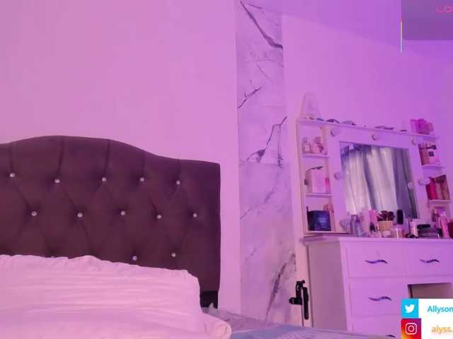 Alysson-18 live cam on BongaCams