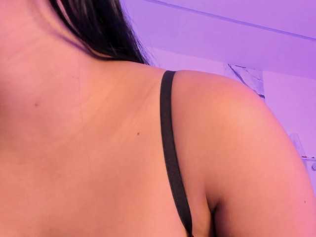 Alysson-18 live cam on BongaCams