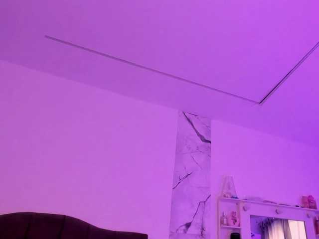 Alysson-18 live cam on BongaCams