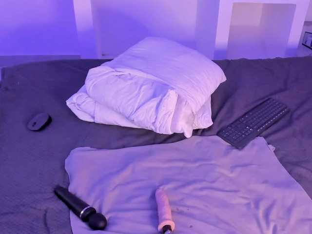 Alysson-18 live cam on BongaCams
