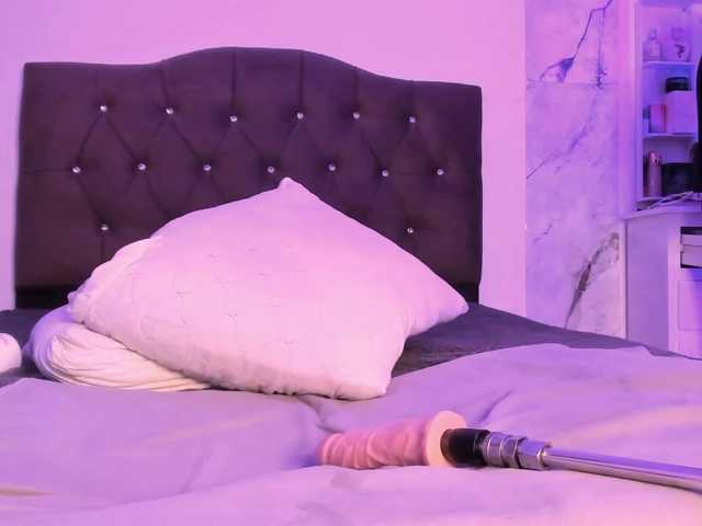 Alysson-18 live cam on BongaCams