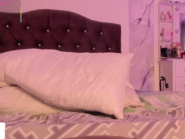 Alysson-18 live cam on BongaCams