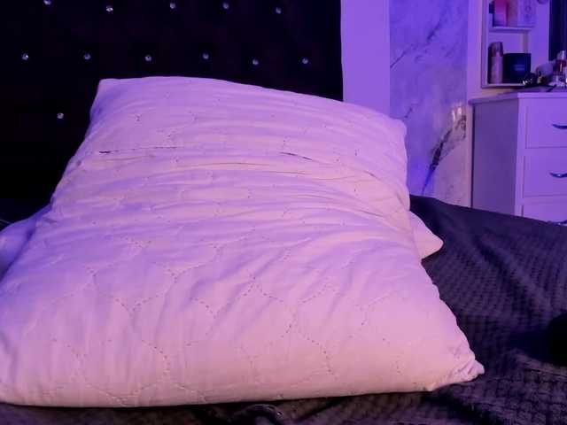 Alysson-18 live cam on BongaCams