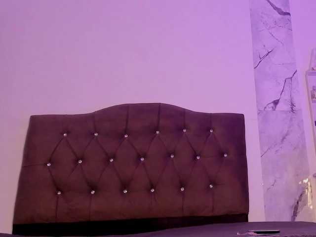 Alysson-18 live cam on BongaCams
