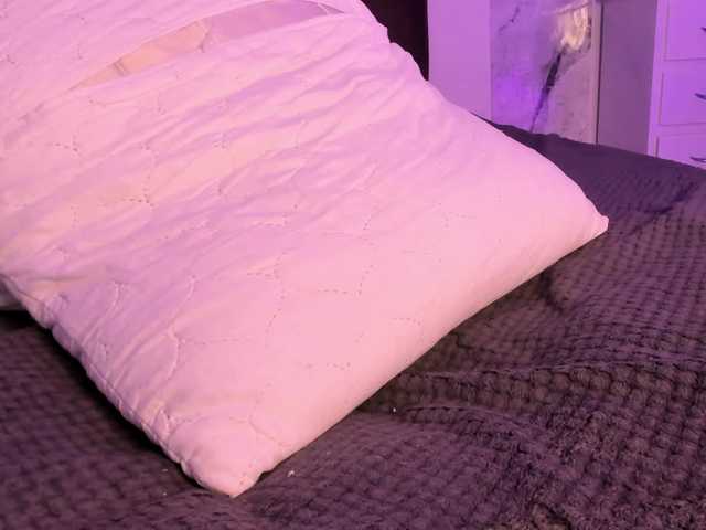 Alysson-18 live cam on BongaCams