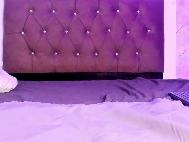 Alysson-18 live cam on BongaCams
