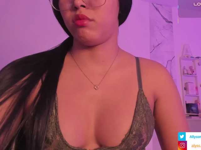 Alysson-18 live cam on BongaCams