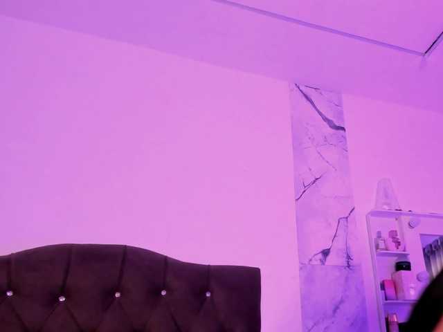 Alysson-18 live cam on BongaCams