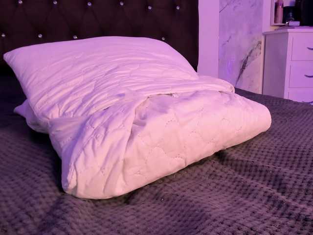 Alysson_18 live webcam show