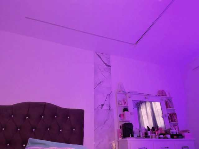 Alysson-18 live cam on BongaCams