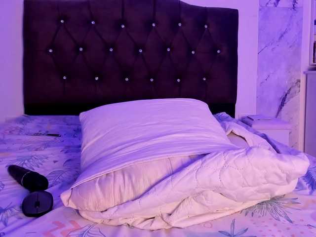 Alysson-18 live cam on BongaCams