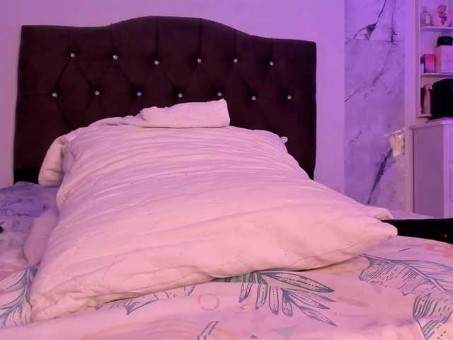 Alysson-18 live cam on BongaCams