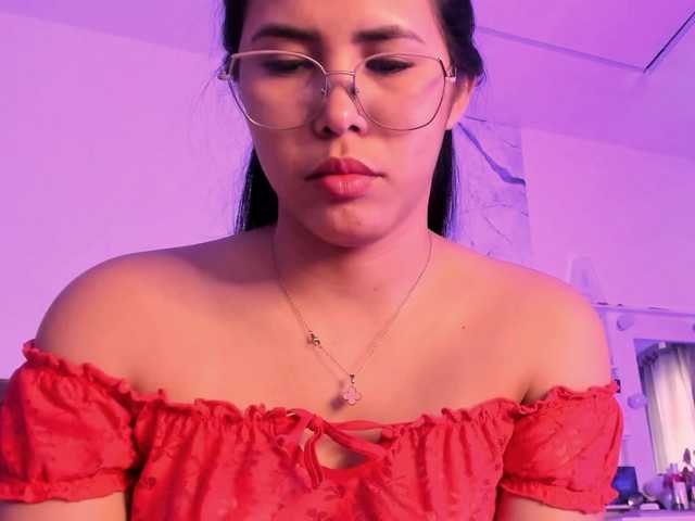 Alysson-18 live cam on BongaCams