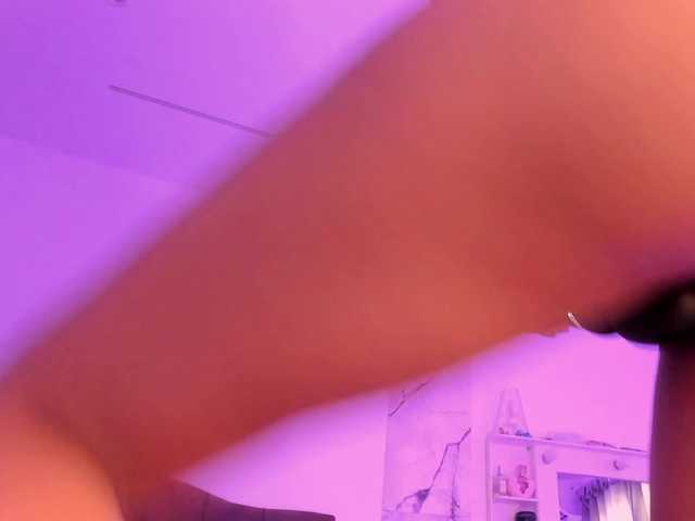 Alysson-18 live cam on BongaCams