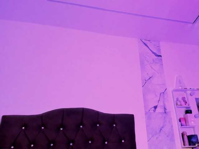 Alysson-18 live cam on BongaCams