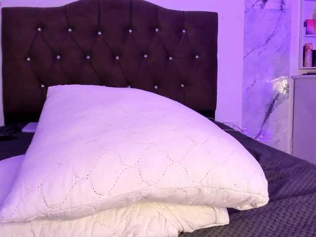Alysson-18 live cam on BongaCams