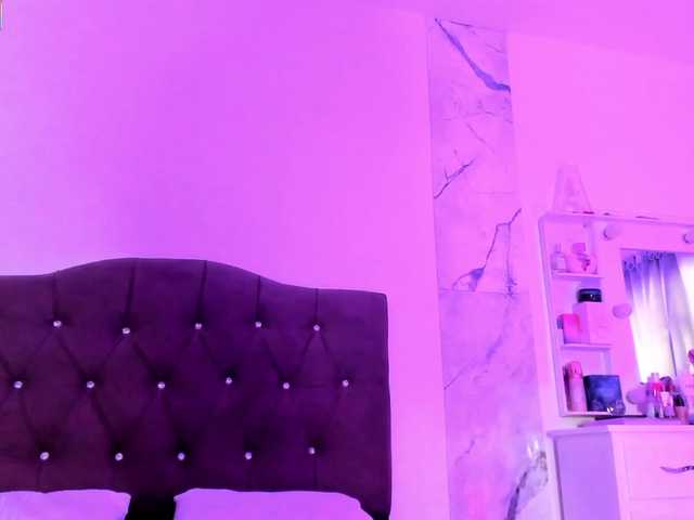 Alysson-18 live cam on BongaCams