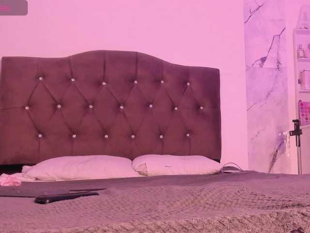 Alysson-18 live cam on BongaCams