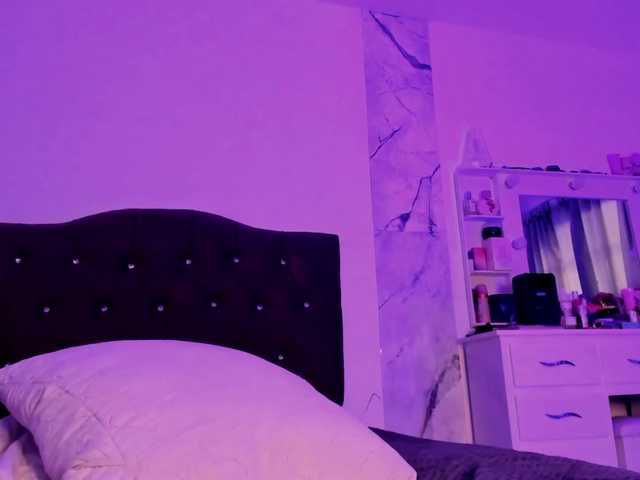 Alysson-18 live cam on BongaCams