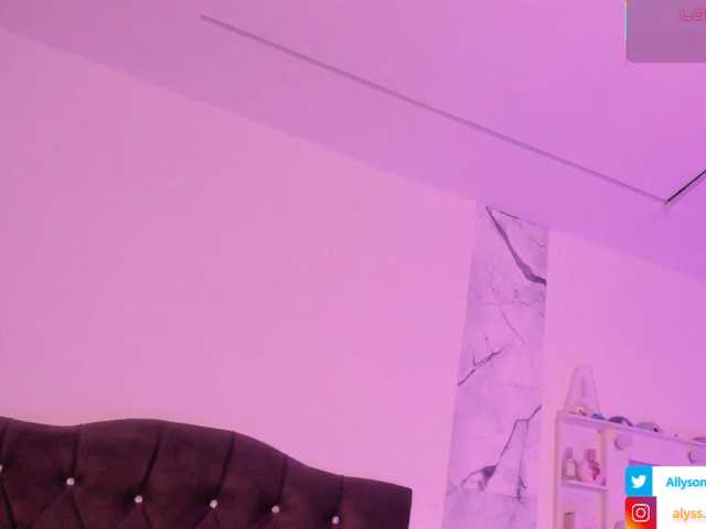Alysson-18 live cam on BongaCams