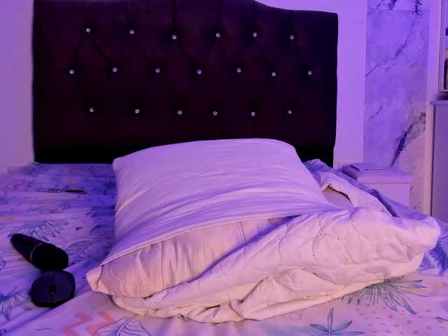 Alysson-18 live cam on BongaCams