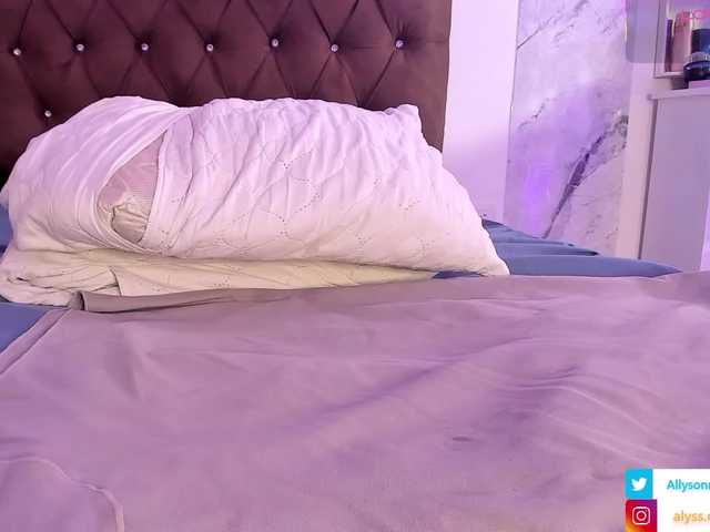 Alysson-18 live cam on BongaCams