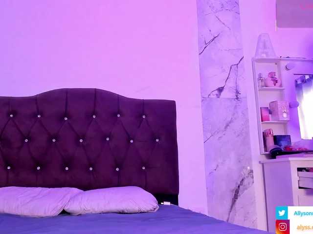 Alysson-18 live cam on BongaCams