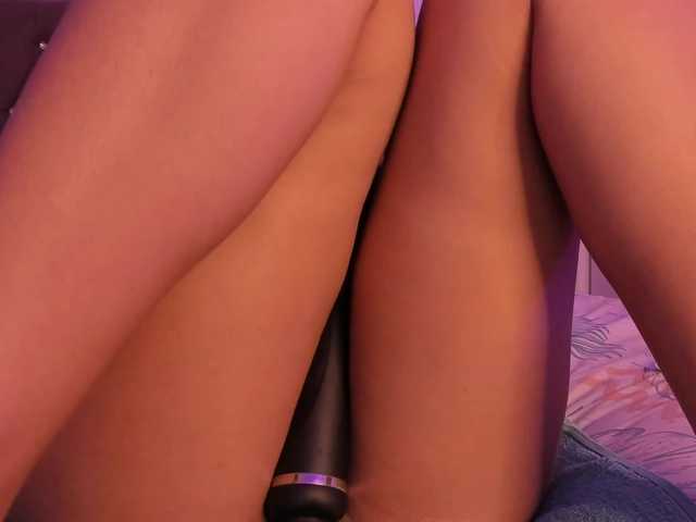Alysson-18 live cam on BongaCams