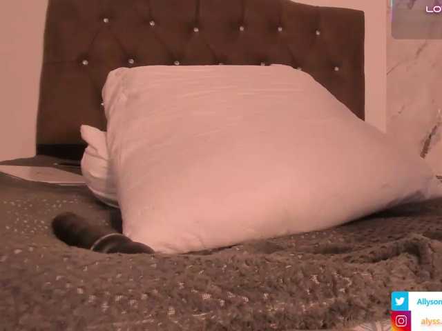Alysson-18 live cam on BongaCams
