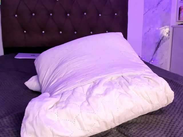 Alysson-18 live cam on BongaCams