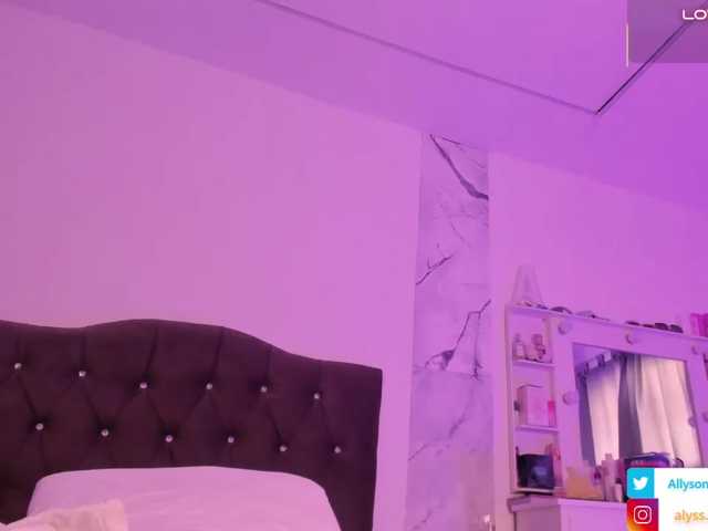 Alysson-18 live cam on BongaCams