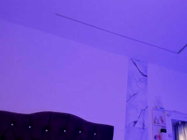 Alysson-18 live cam on BongaCams