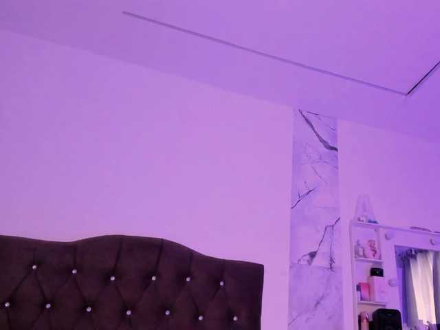 Alysson-18 live cam on BongaCams