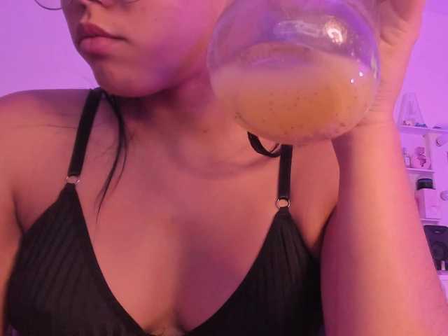 Alysson-18 live cam on BongaCams