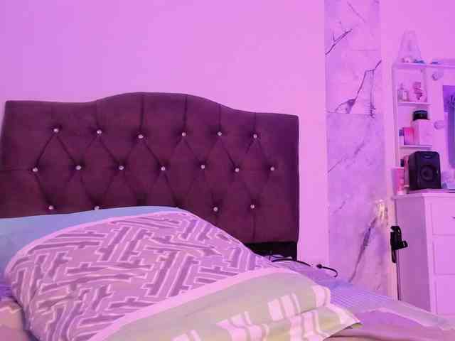 Alysson_18 webcam
