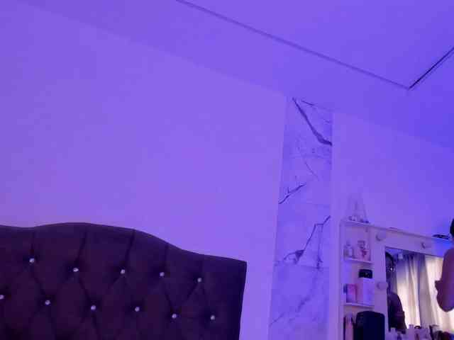 Alysson_18 webcam