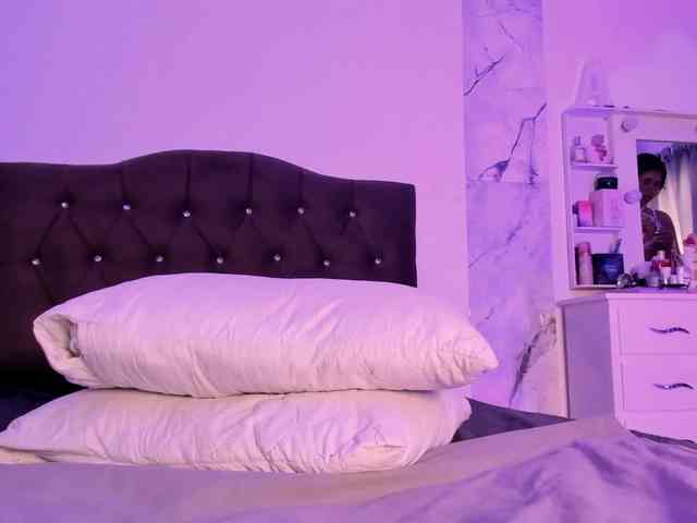 Alysson_18 webcam