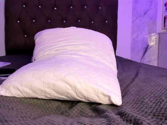 Alysson_18 webcam