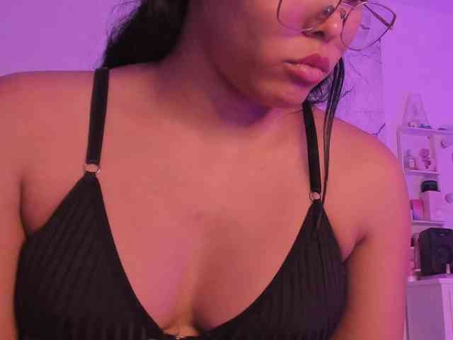 Alysson_18 webcam