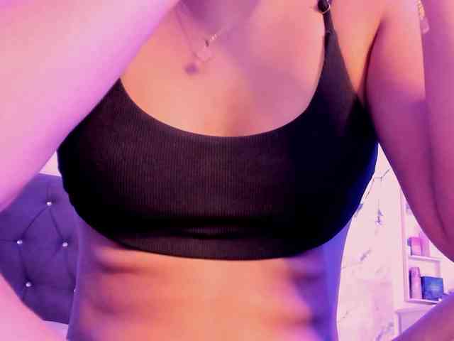 Alysson_18 webcam
