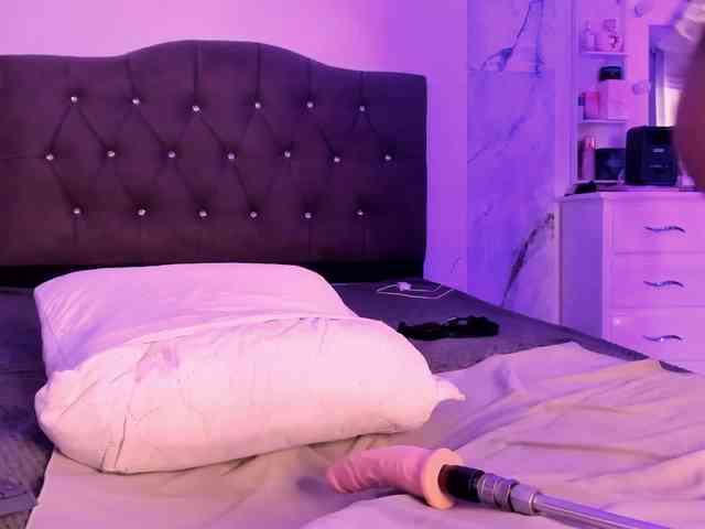 Alysson_18 webcam